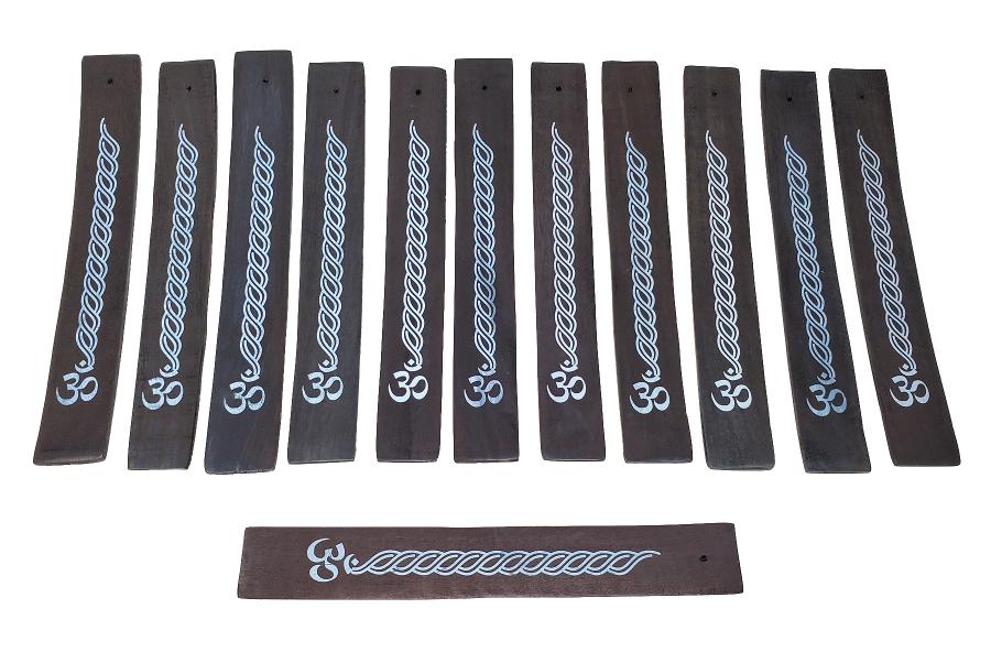 Recolector de cenizas de madera pintada de negro Om de 10" de largo